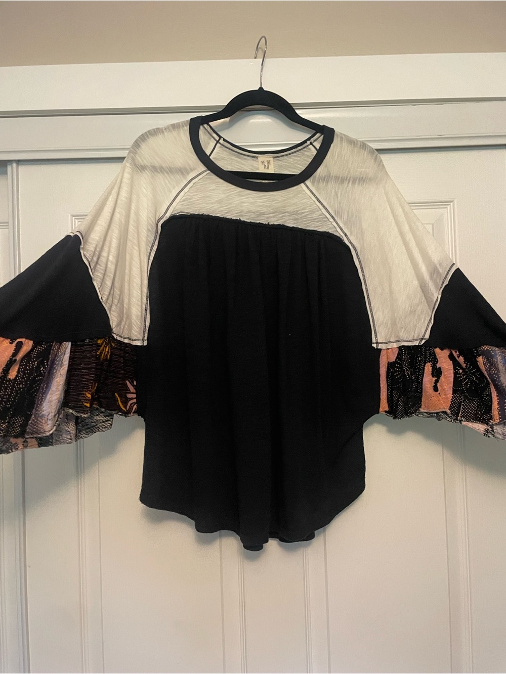 We The Free Black and White Balloon Sleeve Tunic with Floral Accent